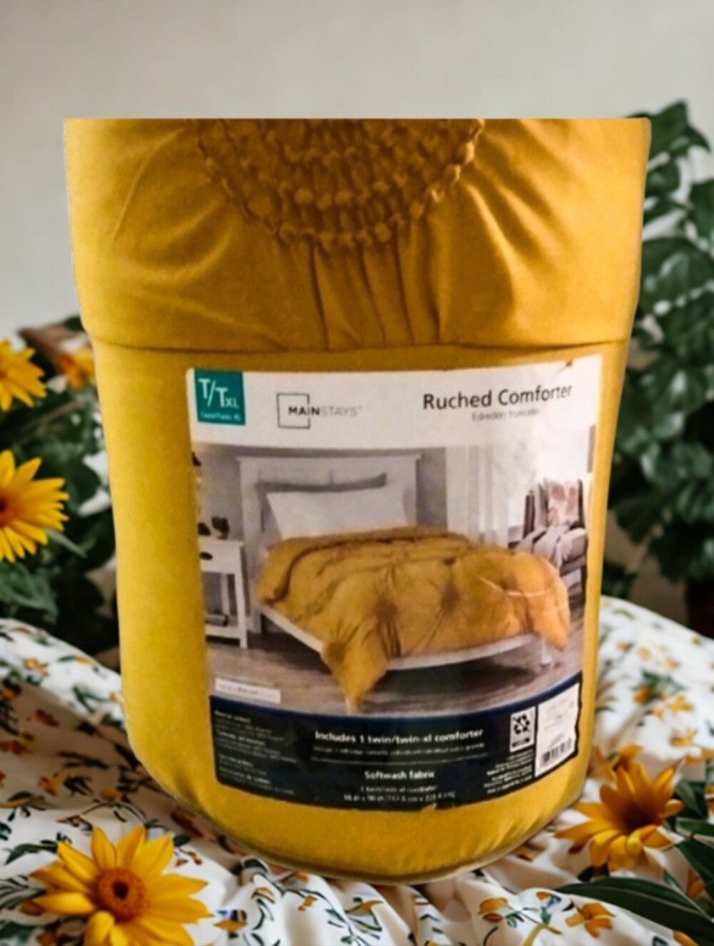 NWOT Mainstays Twin/Twin XL Comforter
